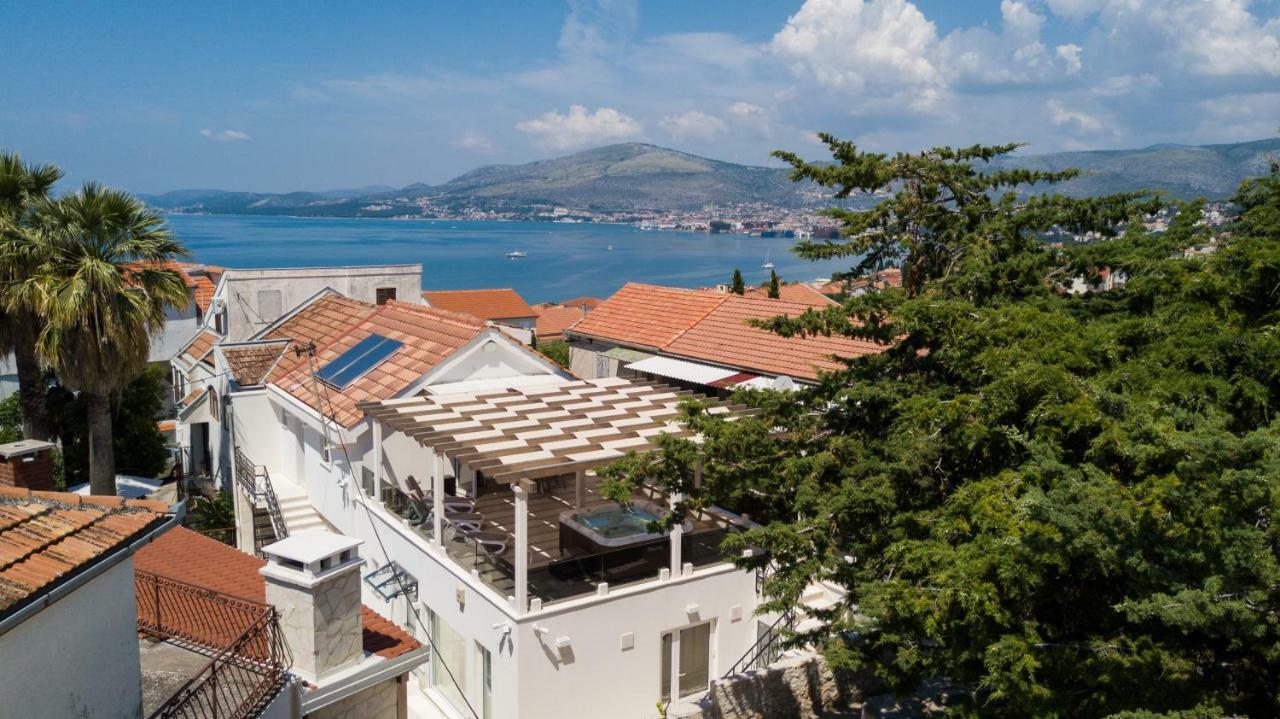 Villa Hurem Trogir Exterior photo