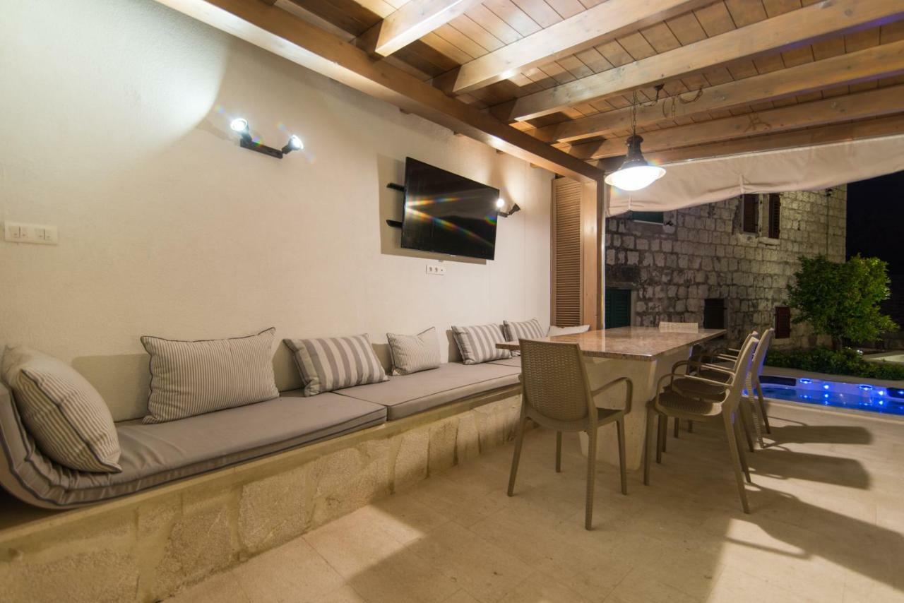Villa Hurem Trogir Exterior photo
